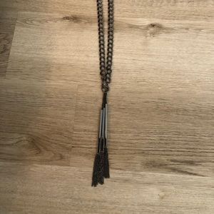 Chain necklace with tassel detail!